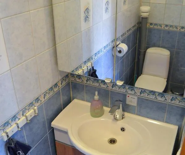 Villa Rantakallio With Jacuzzi *