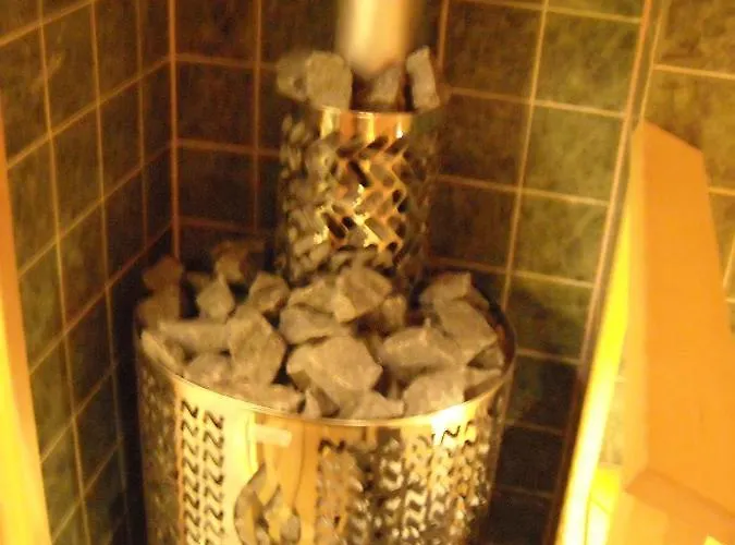 Villa Rantakallio With Jacuzzi Melkoniemi