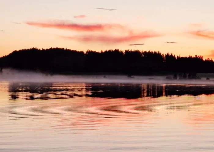 Rantakallio With Jacuzzi Villa