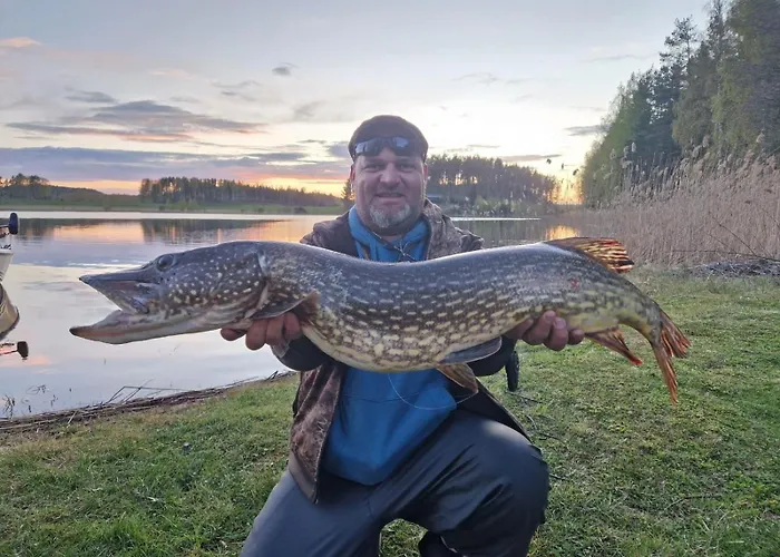 Rantakallio With Jacuzzi Villa *