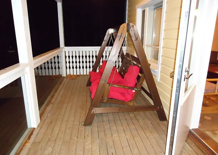 Villa Rantakallio With Jacuzzi Melkoniemi